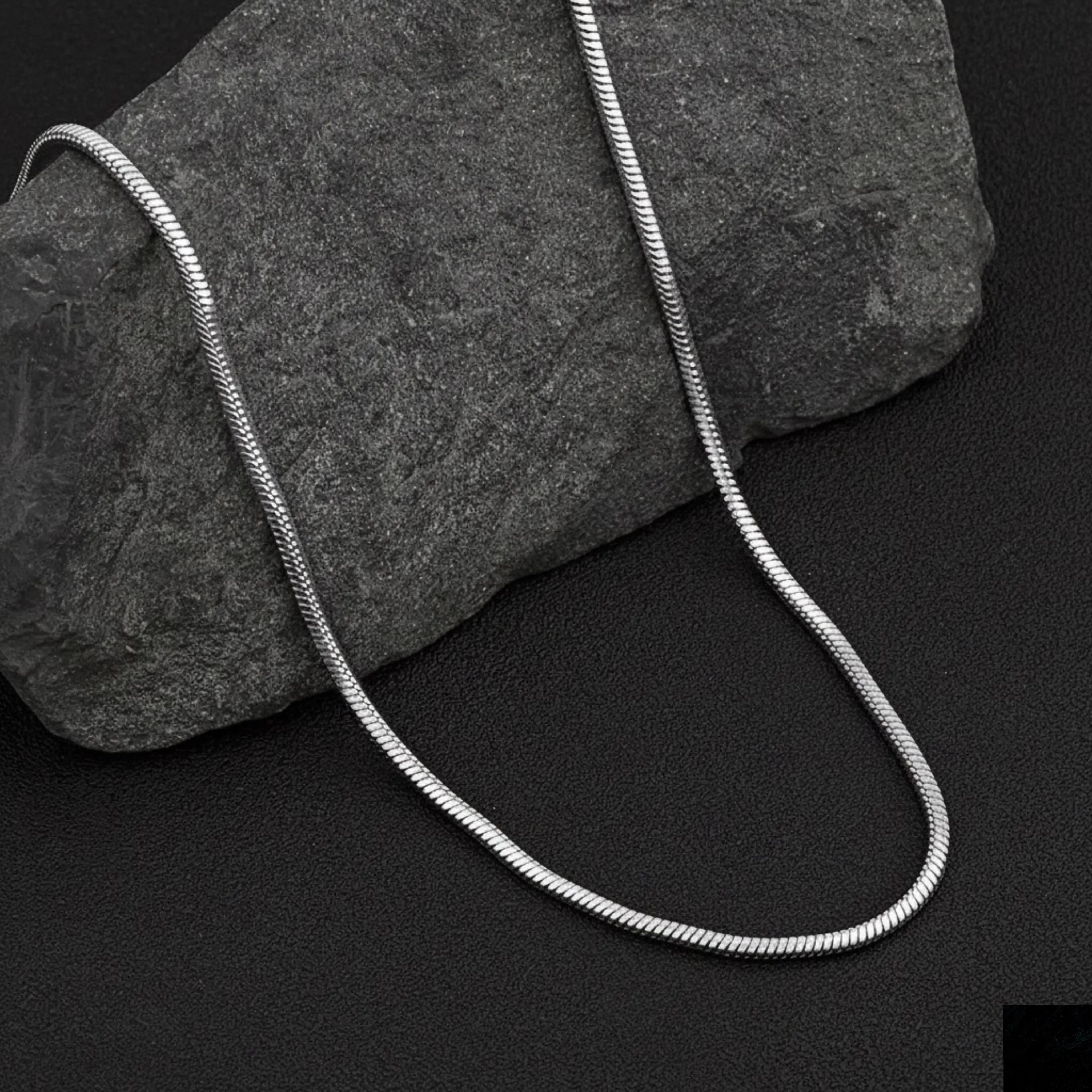 Premium snake-chain Necklace with stainless steel- Gold Plated Unisex Jewelry. NEOLIGHT